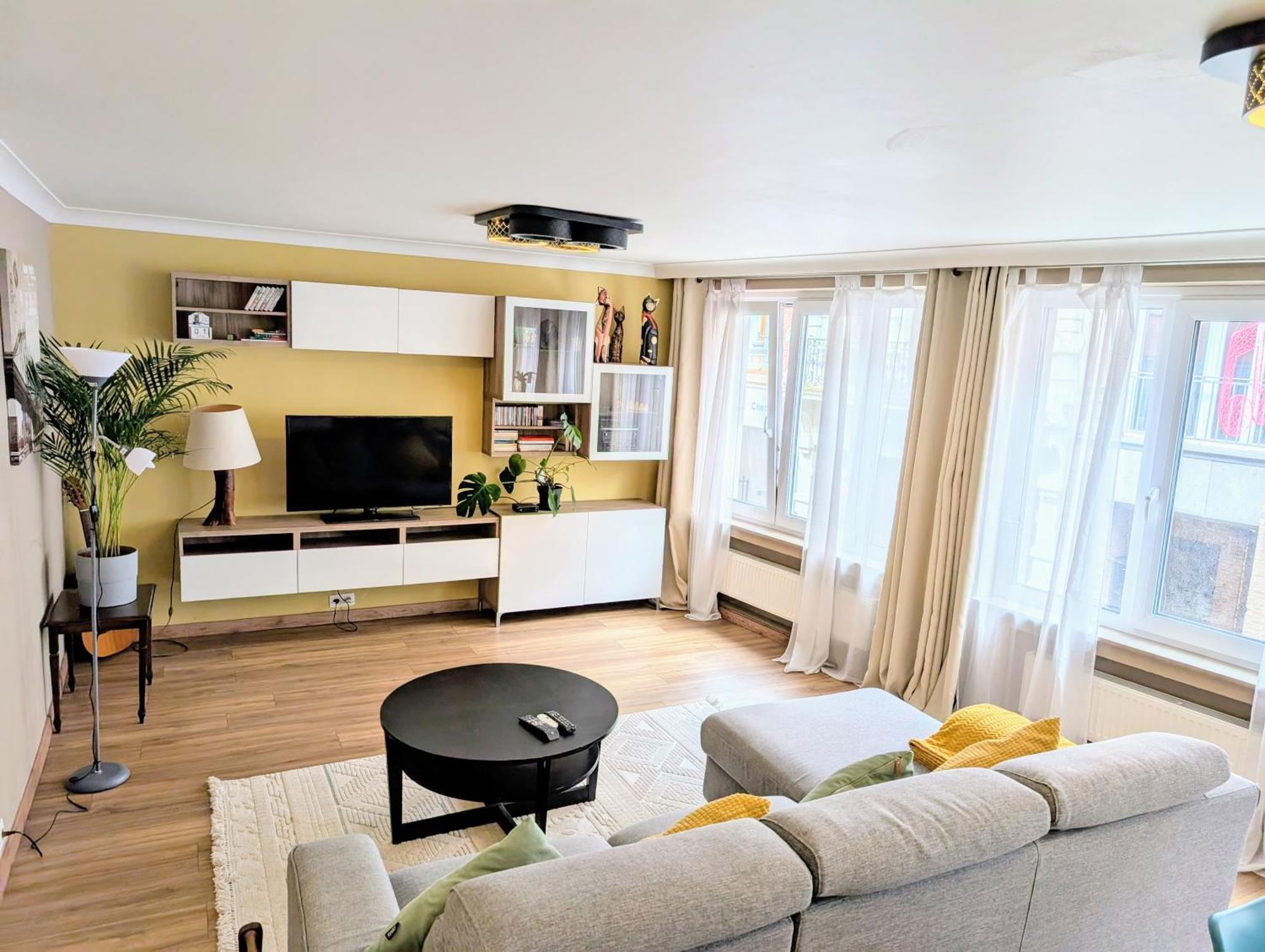 Superbe Appartement Dans Le Centre De Mons - Arivee Autonome Dış mekan fotoğraf